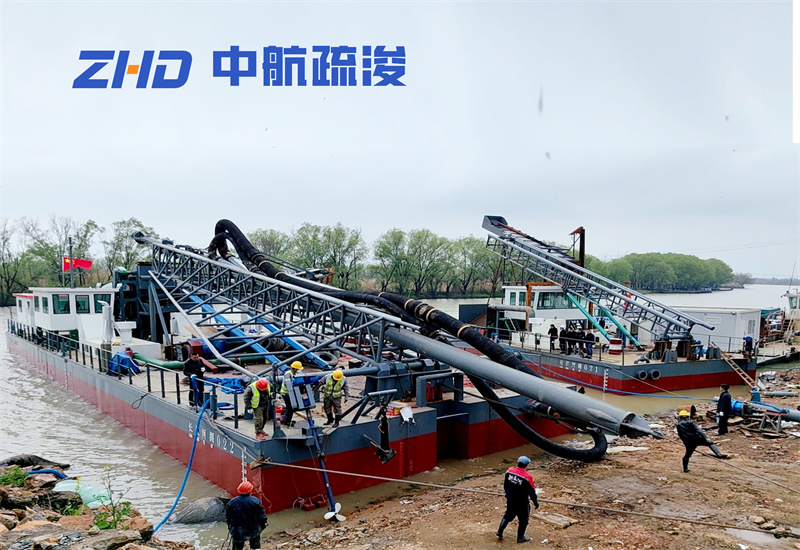 江西客户订购的钻探式抽沙船
