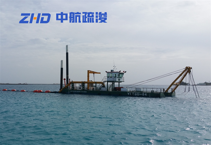 出口到马尔代夫的绞吸式挖泥船
