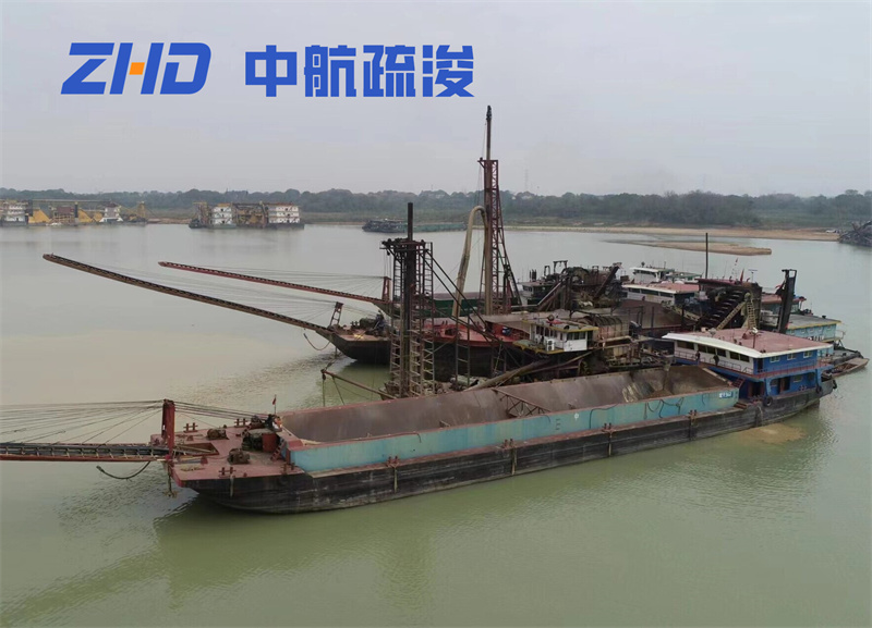 钻探式抽沙船
